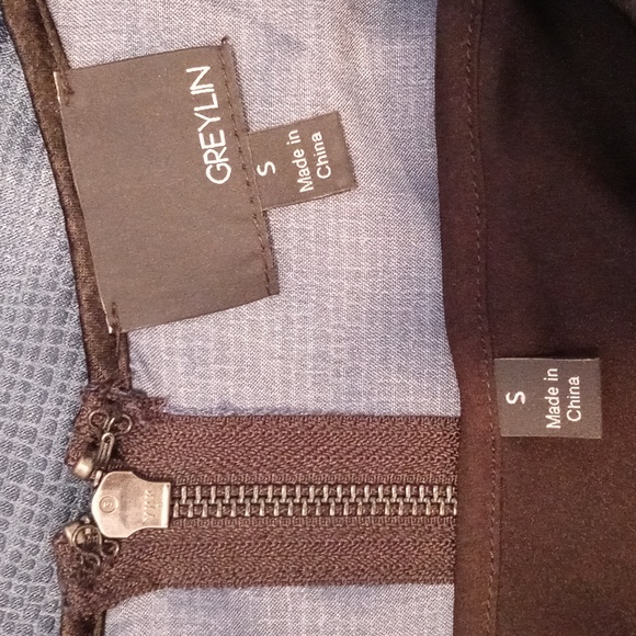 🖤Greylin (Anthropologie)🖤 - Navy/Multicolor Chevron Shift Dress - Picture 3 of 15